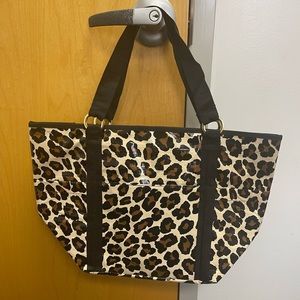 GORGEOUS NWT Mixed Bag Designs Leopard Medium Zip Tote